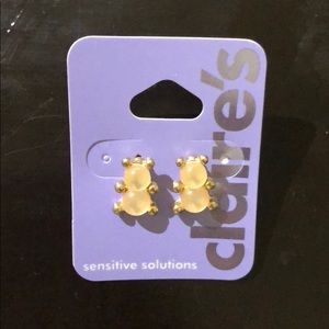 Claire’s teddy bear earrings